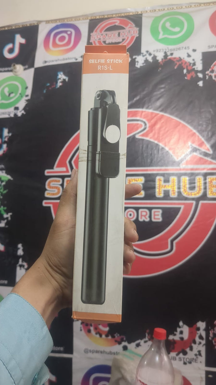 4 In 1 R1SL Selfie Stick Featuring A Bluetooth Remote, Tripod Stand, Light And Retractable Mobile Holder - With Light
