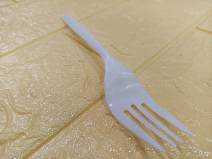 24pcs Imported Disposable Plastic Fork Party Cutlery Fork Birthday Party Tableware For Cake Dessert (Mixed Colour)