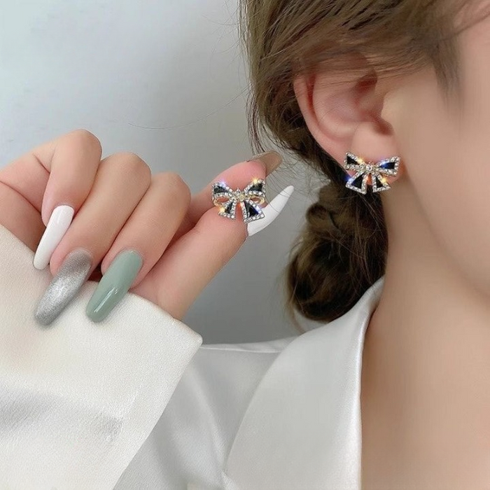 Elegant Zircon Black Bow Tie Earrings (AXJ-112)